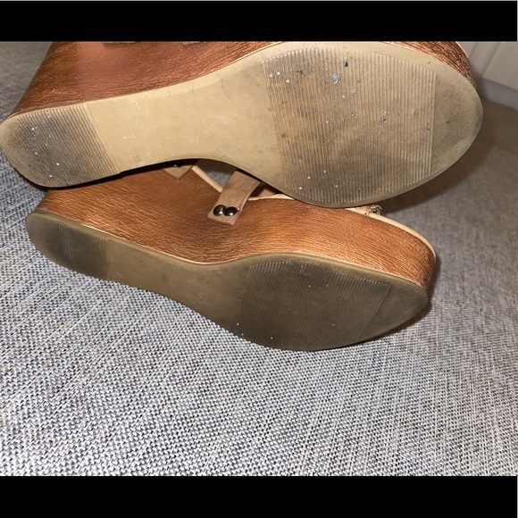 Wedges - Picture 5 of 5